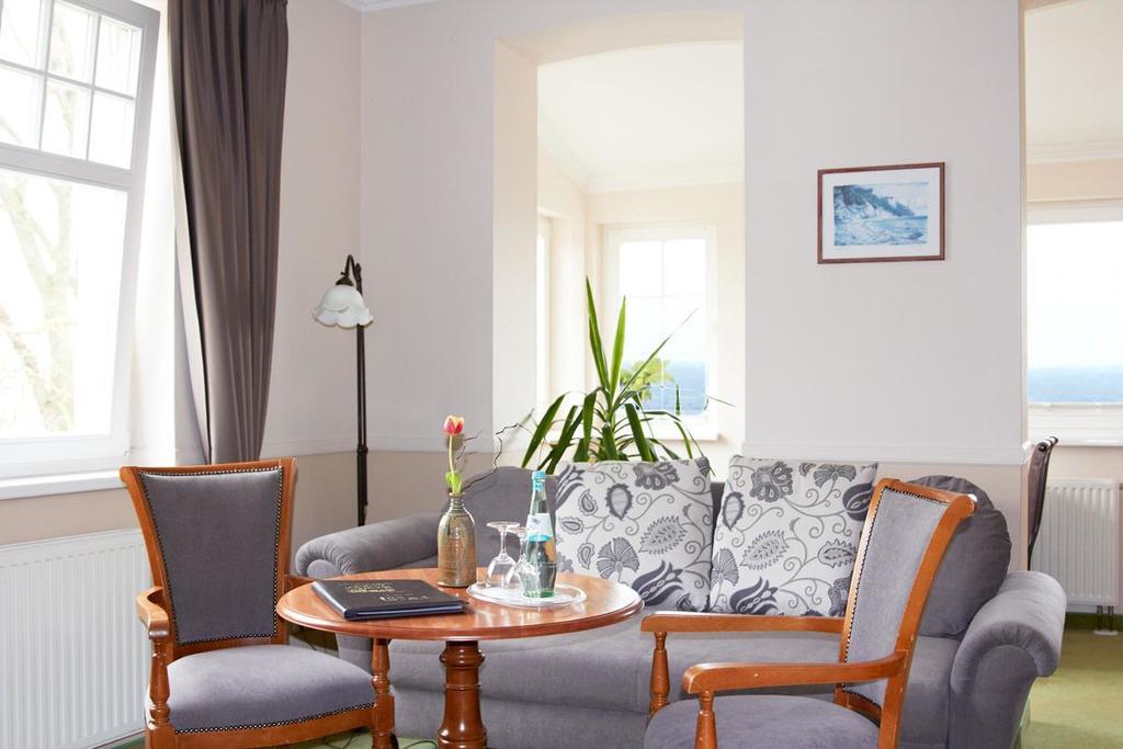 Hotel Zum Strandlaufer Ahrenshoop Εξωτερικό φωτογραφία