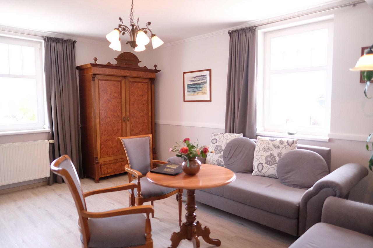 Hotel Zum Strandlaufer Ahrenshoop Εξωτερικό φωτογραφία